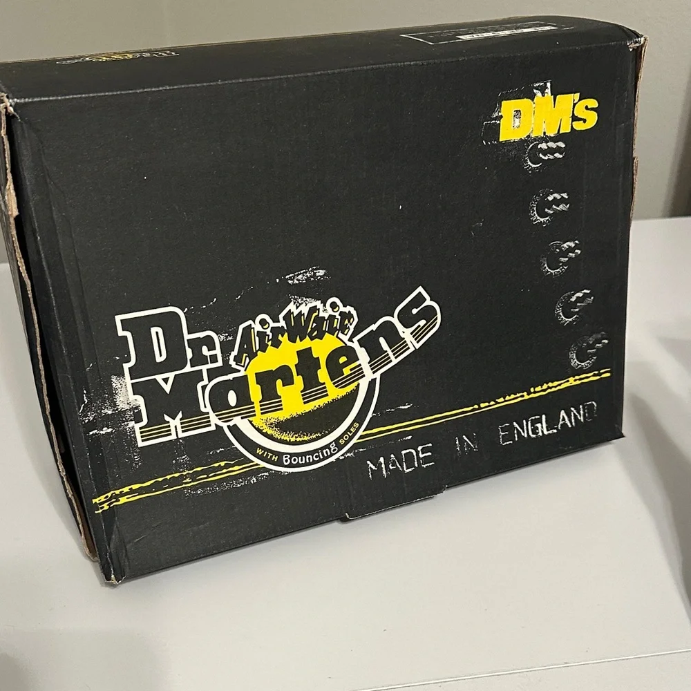 Dr. Martens Black Leather Boots 1460 - Picture 10 of 14